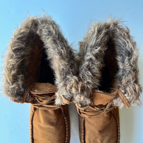 Kalli Cozy Brown Faux Suede Fur Lined Lace Up Ankle Boots Women's Size 9 - Picture 7 of 8
